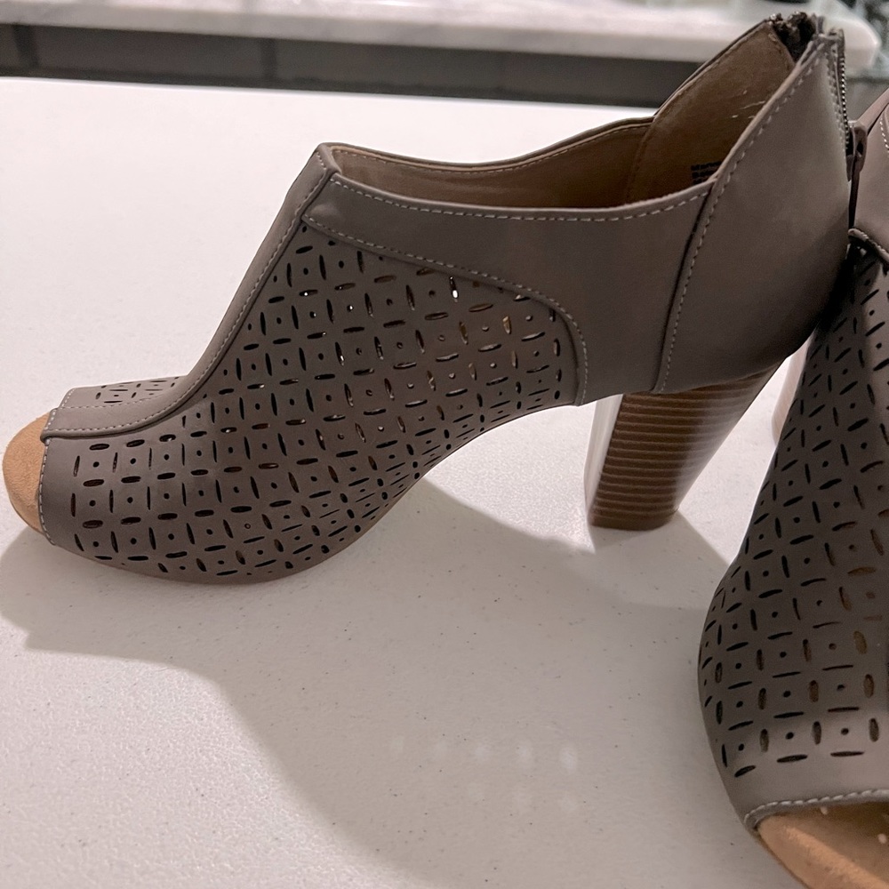 Open Toe Heels - image 1